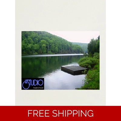 Le Studio Poster Lake Perry